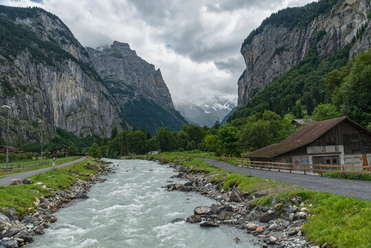Weisse L&uuml;tschine in Lauterbrunnen