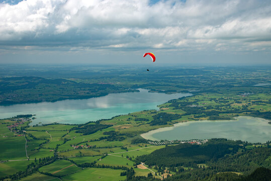 Paraglider near Tegelberg