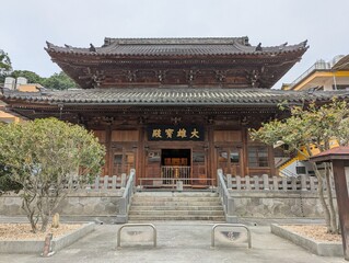 Obraz premium Wooden Temple Hall Front View