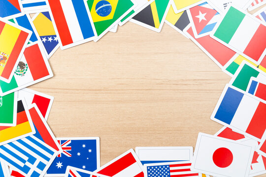 様々な国旗のカード