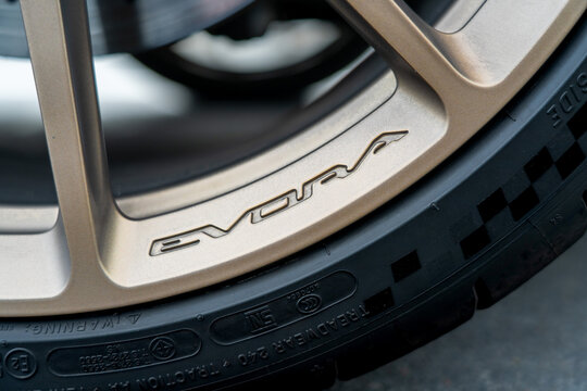Lotus Evora GT 410 Sports Car