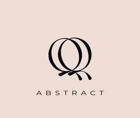 Fototapeta premium Abstract letter Q logo design with ribbon on beige background