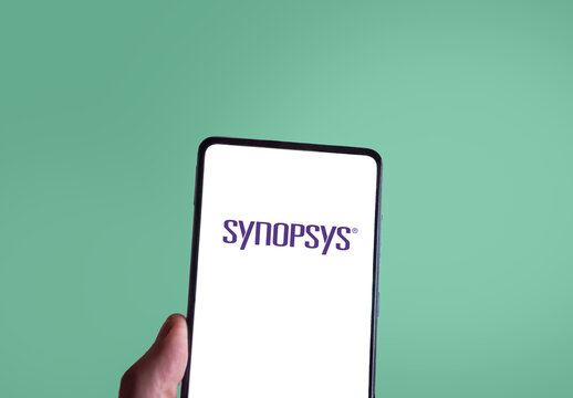 Synopsys logo on a smartphone screen. Link&ouml;ping, &Ouml;sterg&ouml;tland, Sweden 04-05-2026.