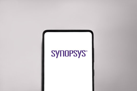 Synopsys logo on a smartphone screen. Link&ouml;ping, &Ouml;sterg&ouml;tland, Sweden 04-05-2026.