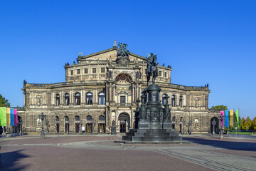 Obraz premium Semperoper, Dresden, Saxony, Germany. Square crop view of Opera House facade under clear sky in bright daylight