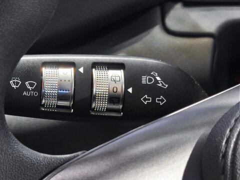 Multi-function Steering Column Stalk for Wipers and Lights