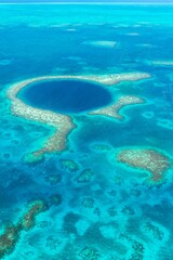 Survol en avion de la barrière de corail et du blue Hole, Belize © AS.UNTERREINER