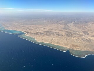 Widok na Morze Czerwone z okna samolotu, Egipt ت غالب,  © Maciej G. Szling