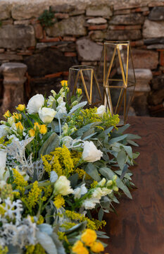 Arreglo floral centro de mesa amarillo 