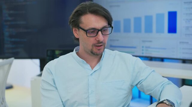 Smart programmer architect explains AI agent workflow in online meeting, showcasing new paradigm shift disrupting modern business through intelligent automation and digital transformation.