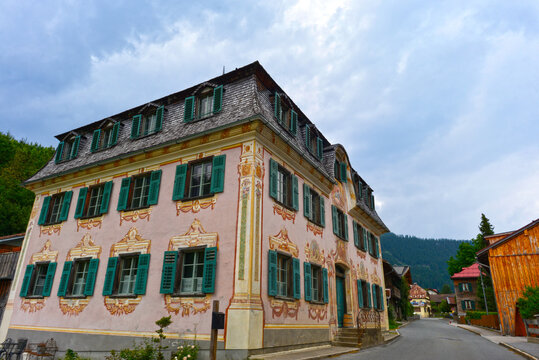 Denkmalgesch&uuml;tzte Architektur in der Gemeinde Holzgau in Tirol	