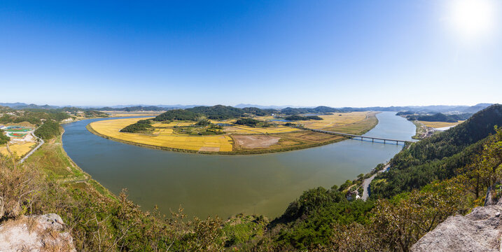 전남 함평군 사포나루와 영산강의 가을 풍경
