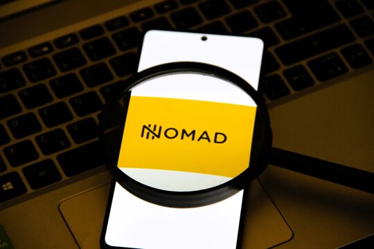 Nomad - Fintech brasileira que oferece uma conta digital em d&oacute;lar sediada nos Estados Unidos, destinada a brasileiros. Ela permite realizar opera&ccedil;&otilde;es de c&acirc;mbio, compras internacionais, investimentos.