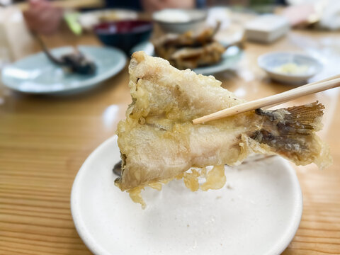 川魚料理。渓流の女王、アマゴ(ヤマメ)の天ぷら。