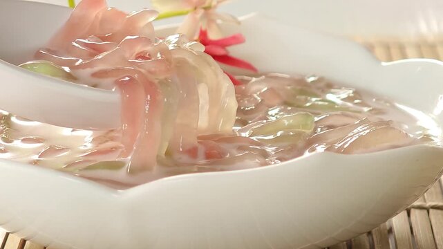 Lod Chong Singapore is a dessert.