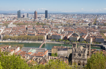Obraz premium paysage urbain, vue sur la ville de Lyon dans le Rhône en France