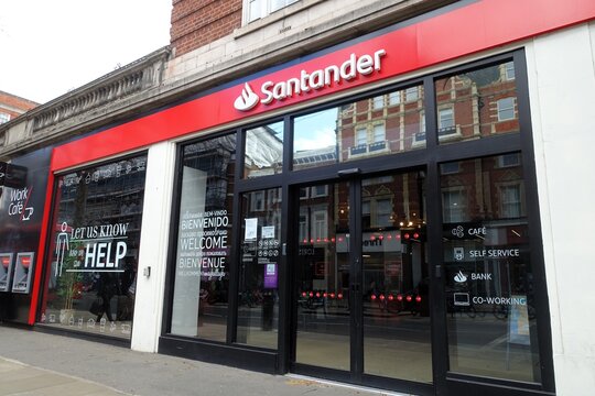 The Santander Work Caf&eacute; branch, located at 142-144 Kensington High Street in London, combines banking services with a caf&eacute; and a co-working space.