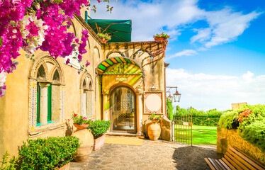 Fototapeta premium Fountain in park of Ravello village, Amalfi coast of Italy
