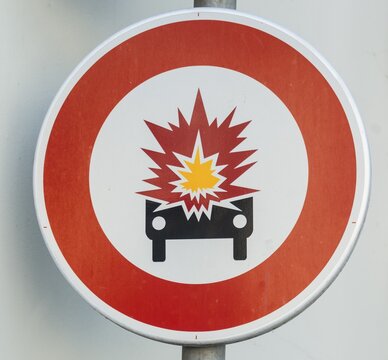 Traffic sign, Caution car accident, France
