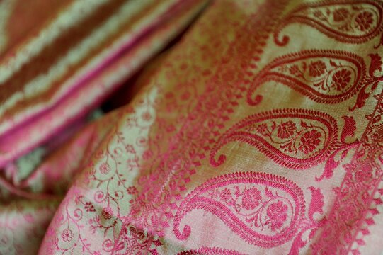 Benares silk with India droplet patterns, Varanasi, Uttar Pradesh, India, Asia