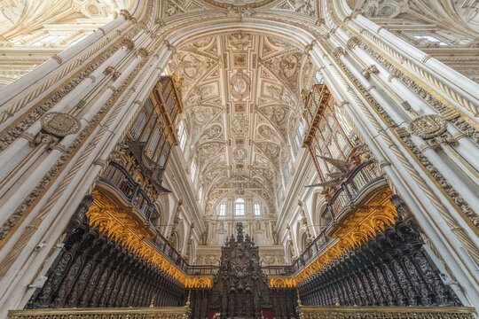 Choir, decorated and gilded choir stalls with vaulted ceilings, Mezquita-Catedral de C&oacute;rdoba or Cathedral of the Conception of Our Lady, C&oacute;rdoba, Cordoba Province, Andalusia, Spain
