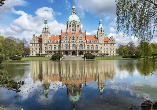 New Town Hall, Maschteich Pond, water reflection, Maschpark, Hanover, Lower Saxony, Germany