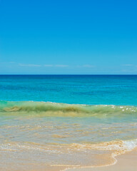 Fototapeta premium Boa Vista, Cabo Verde África: - 22 de marzo de 2026: Praia Lacacao in Boa Vista, Capo Verde is a stunning beach with crystal clear waters and white sand. This was on a hot sunny afternoon. This is a p