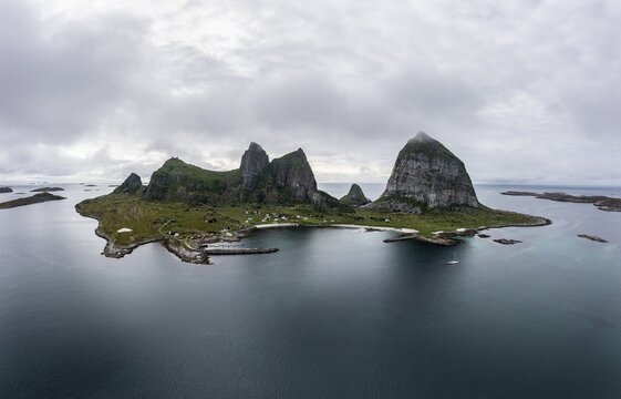 Tr&aelig;na Island, Traena, Sanna, Helgeland Coast, Nordland, Norway