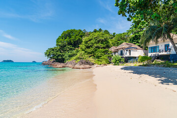 Lonely Beach (Hat Tha Nam) on Koh Chang island  © avtk