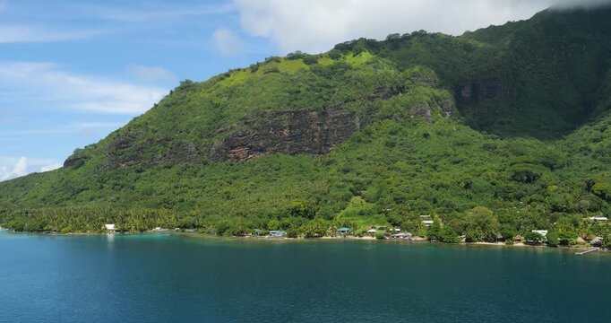 Mount Rotui view from Opunohu Bay, island of Moorea, French Polynesia.