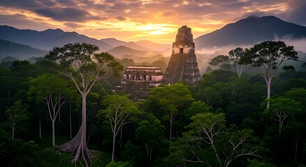 Obraz premium Ancient Mayan Temple at Sunset - Majestic Ruins in Lush Jungle.