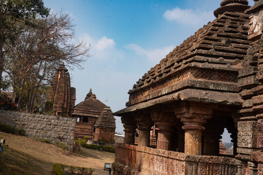tample made raja karna deb , haritage temple 
