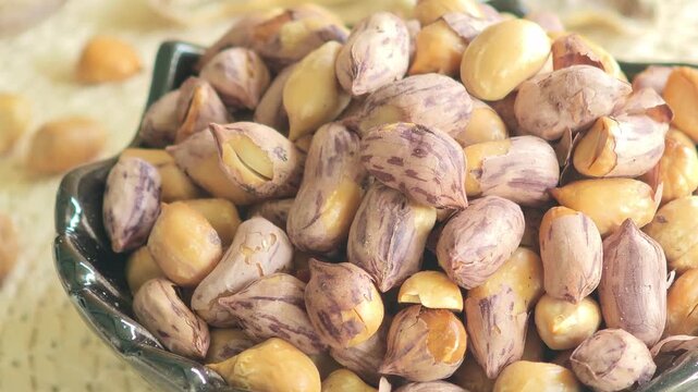  A Peanuts,  A striped peanuts 
