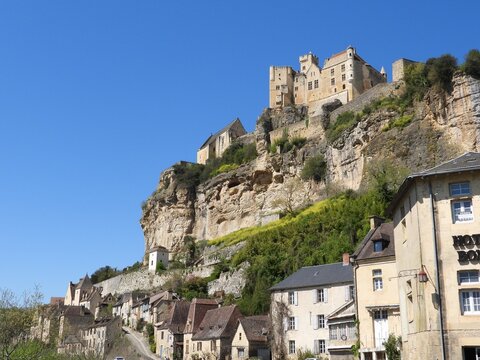 Beynac-et-Cazenac .