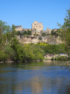 Beynac-et-Cazenac .