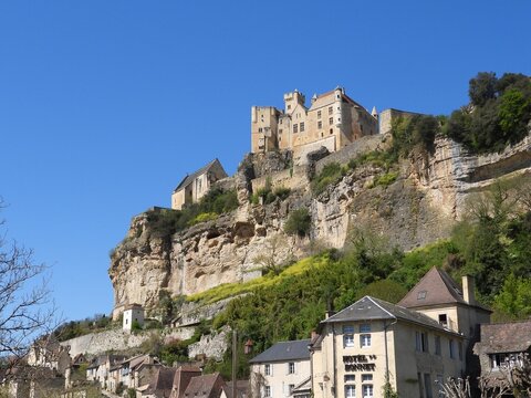 Beynac-et-Cazenac .
