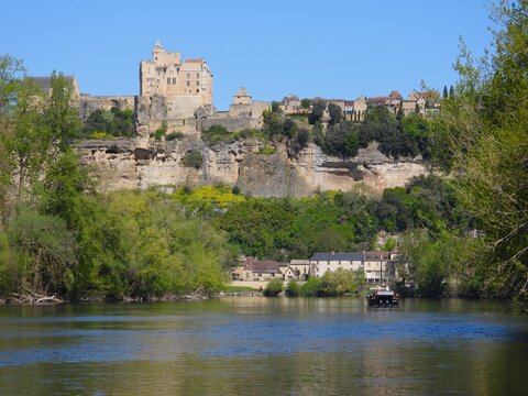 Beynac-et-Cazenac .