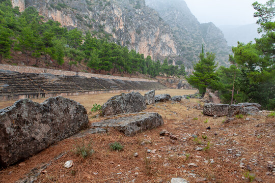 La piste de Delphes qui accueillait les jeux pythiques