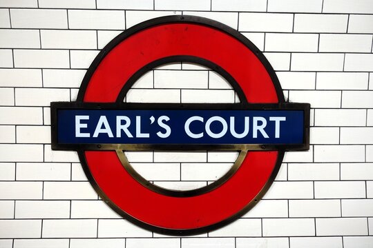 Earl's Court tube station, London Underground roundel sign