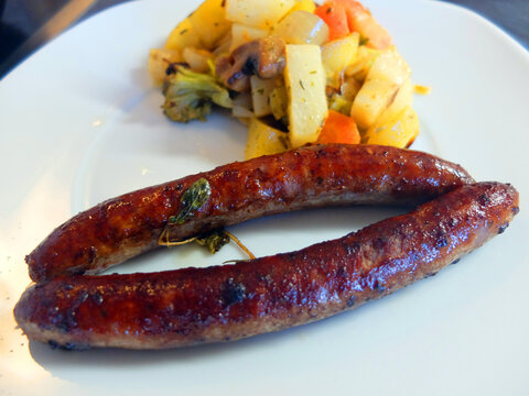 Lammbratw&uuml;rste mit Ofengem&uuml;se