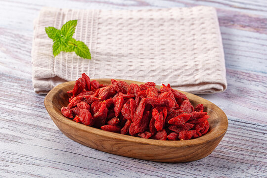 Dry Goji berries sntioxidant pile