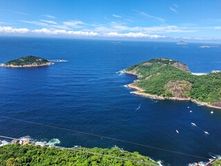 Naklejka premium Top view of the ocean on a sunny day
