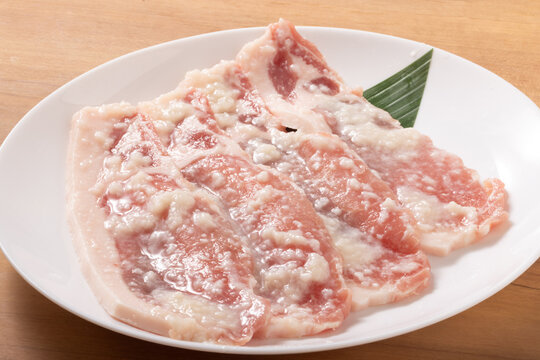 ［国内産］豚ロース　焼肉用（塩麹）