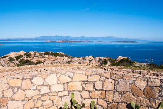 Isola La Maddalena, mura di cinta batteria militare