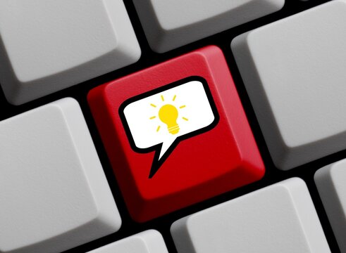 Computer Tastatur in rot: L&ouml;sung oder Idee