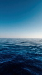 Obraz premium Serene Ocean Horizon at Dusk