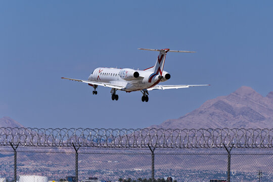 Harry Reid Airport 8-30-25 Las Vegas, NV USAJSX Airlines Embraer ERJ-145 N249JX arrival into Harry Reid Intl Airport.