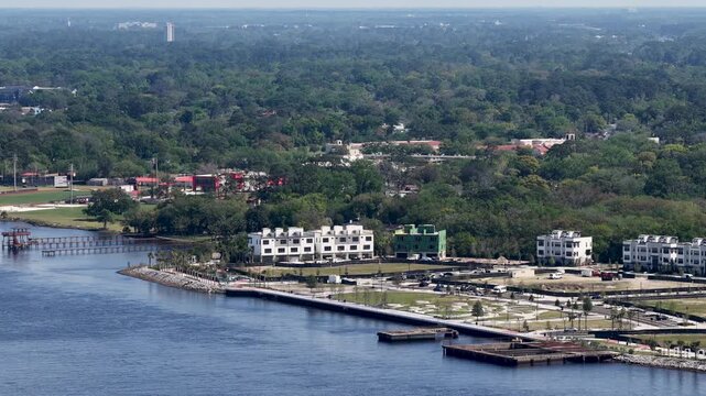aerial footage along the St. John&rsquo;s River in Jacksonville Florida USA