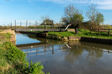 Obraz premium Bridge 158, a lifting bridge on the Kennet and Avon canal