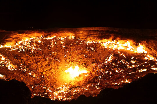 Darvaza Gas Crater, Karakum Desert, Turkmenistan.
